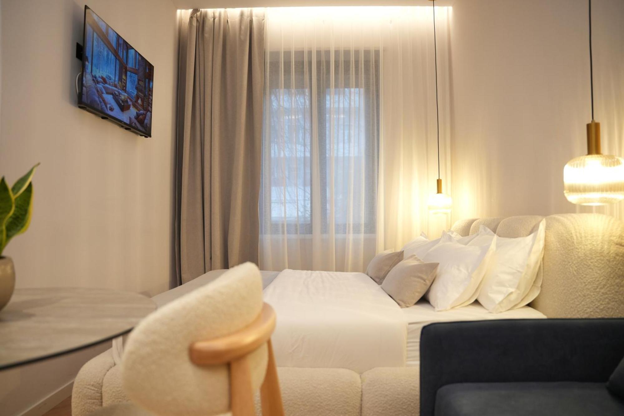 Nea Deluxe Apart-Hotel Tirana Buitenkant foto